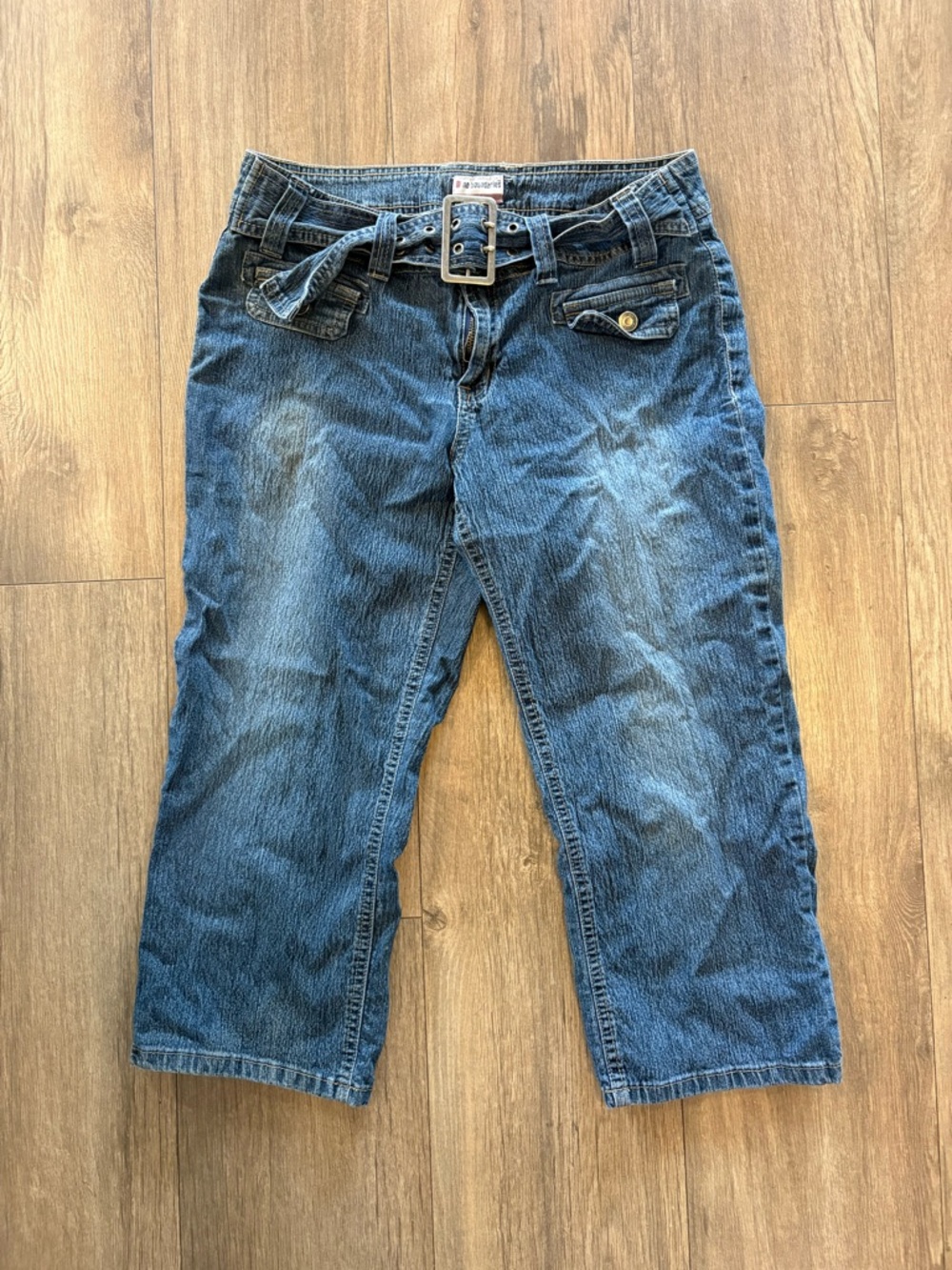 No Boundaries juniors size 9 Dark Blue Relaxed capri with Belt